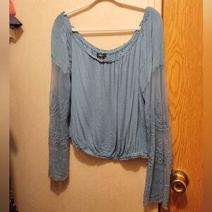 Women's Blue Lace Sleeve Top XL